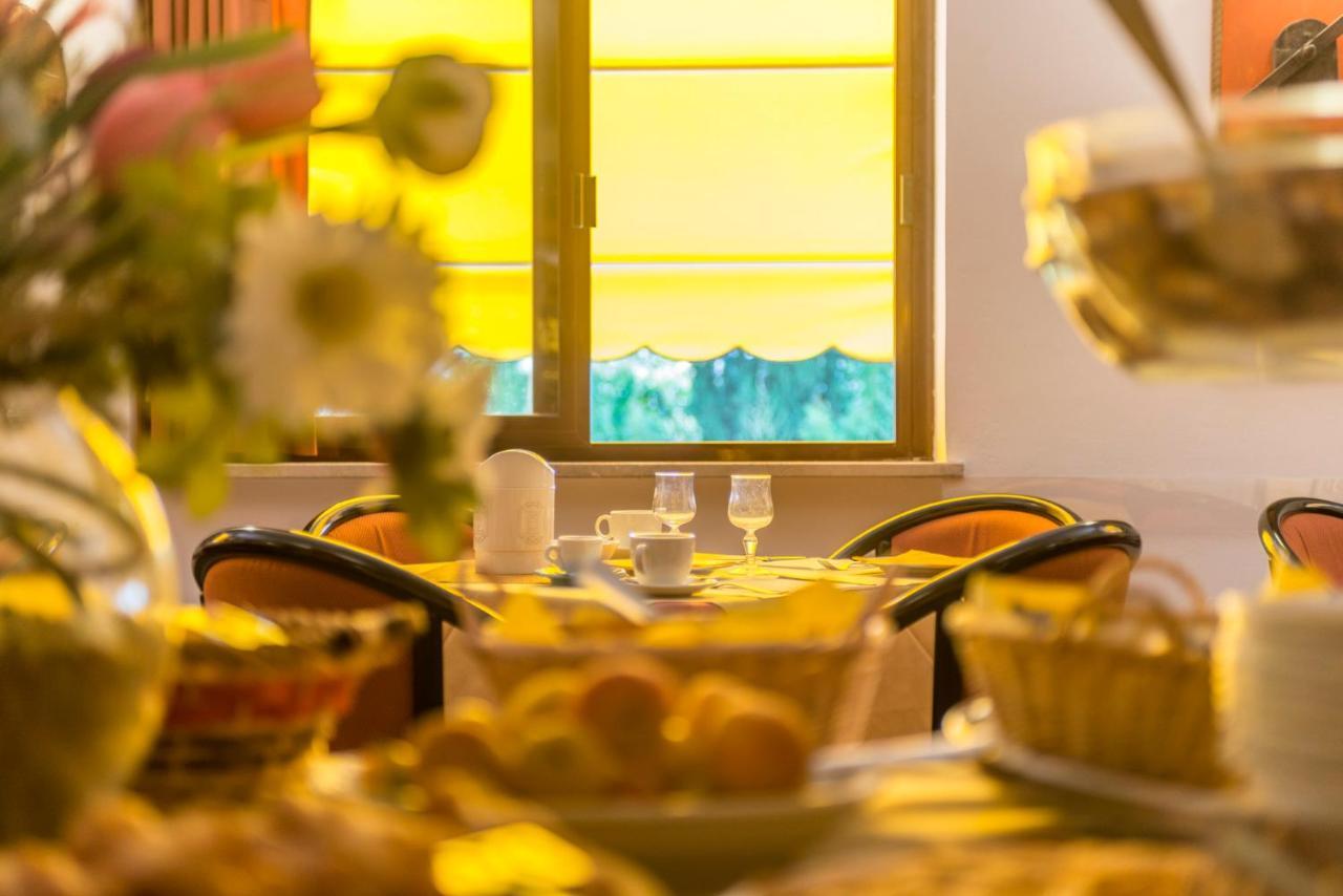 Hotel Le Rocce Magione Ngoại thất bức ảnh